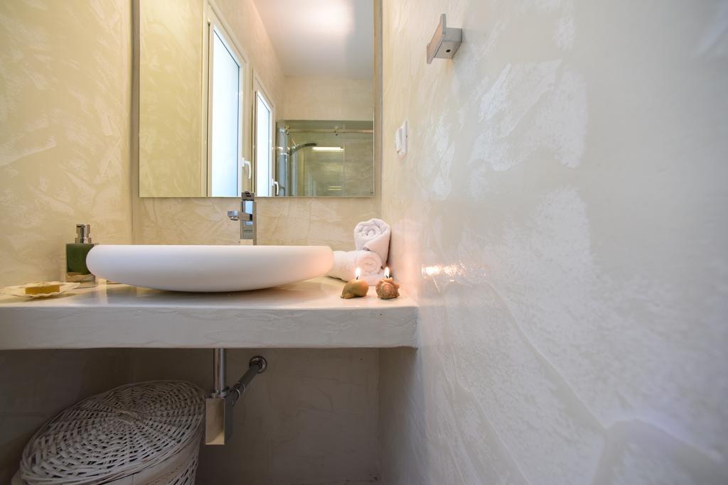 Ágios Matthaíos Mavres Luxury Studio מראה חיצוני תמונה